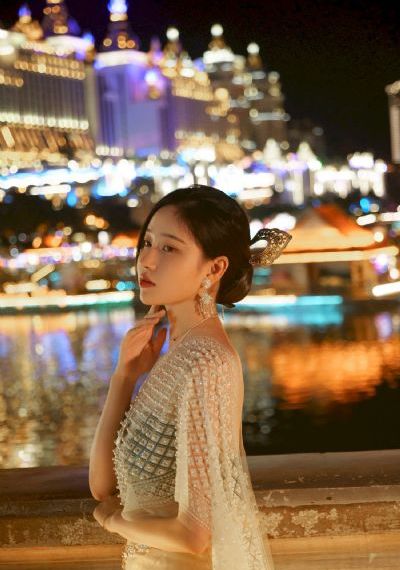 《春欲》在线播放