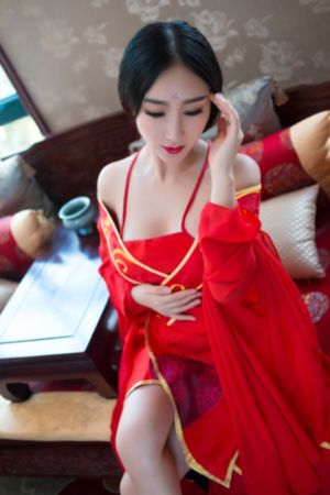 男生女生向前冲2024