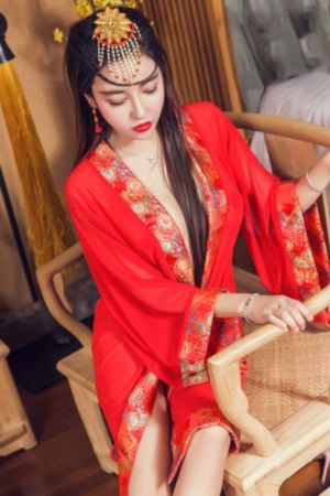漂亮的女教师