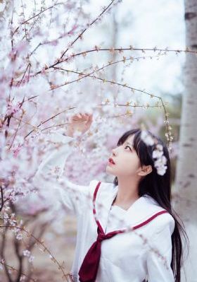 依雯妮妮