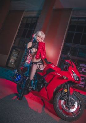 女王教师的高跟鞋调教小说